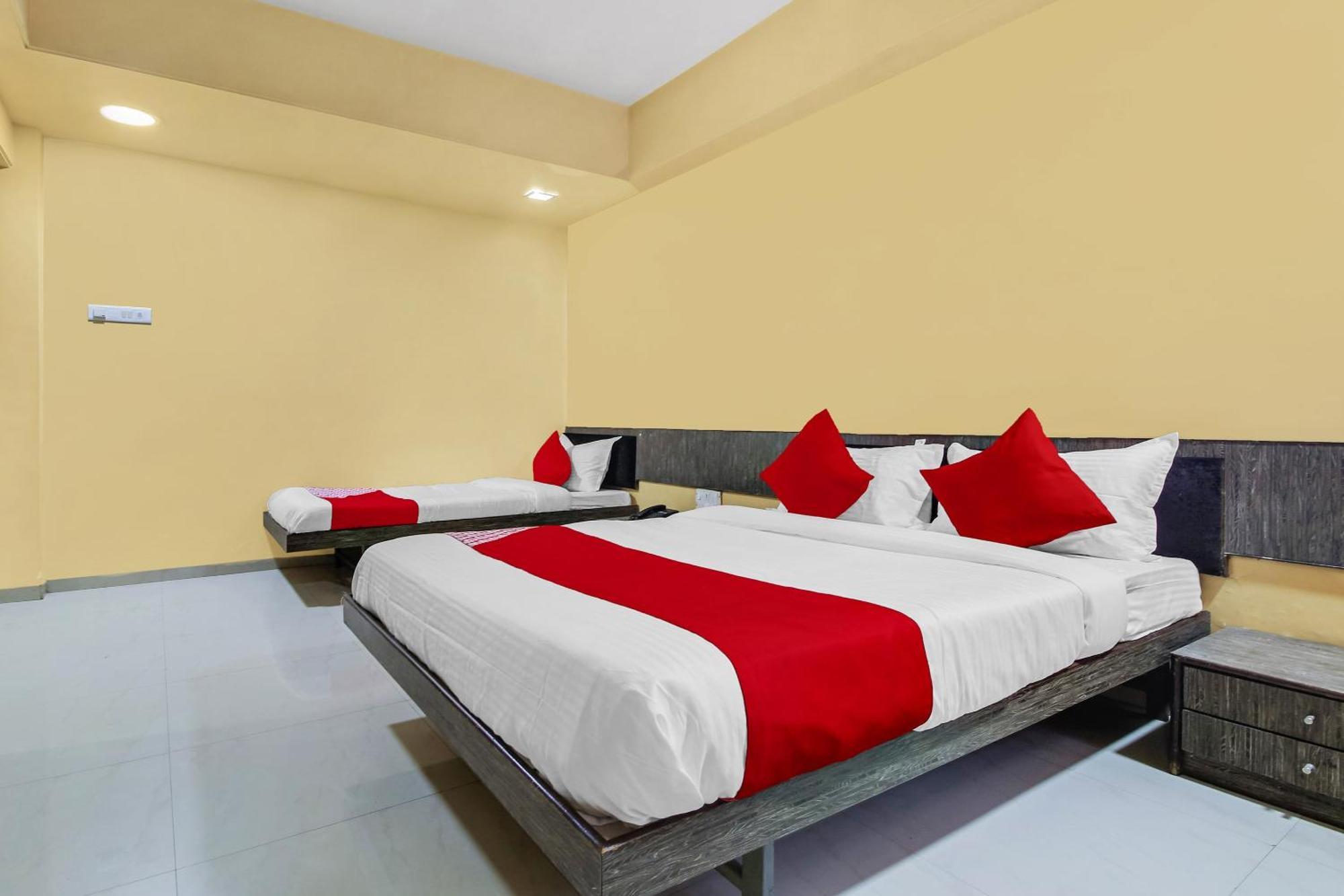 Hotel O Priyanka Residency Solapur Exterior photo